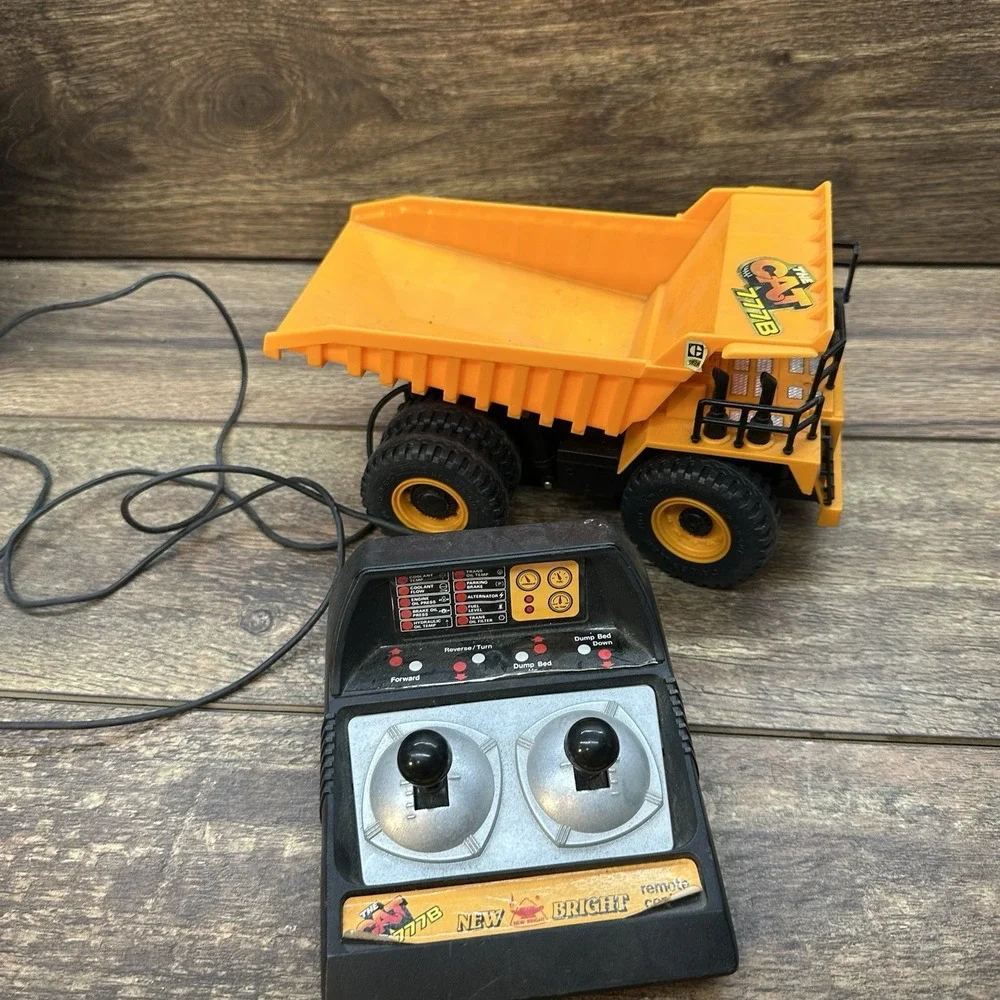 1987‎ The Cat 777b Remote Control